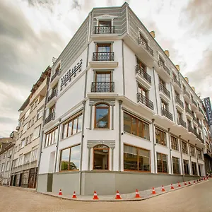 Grand Business فندق ترابزون