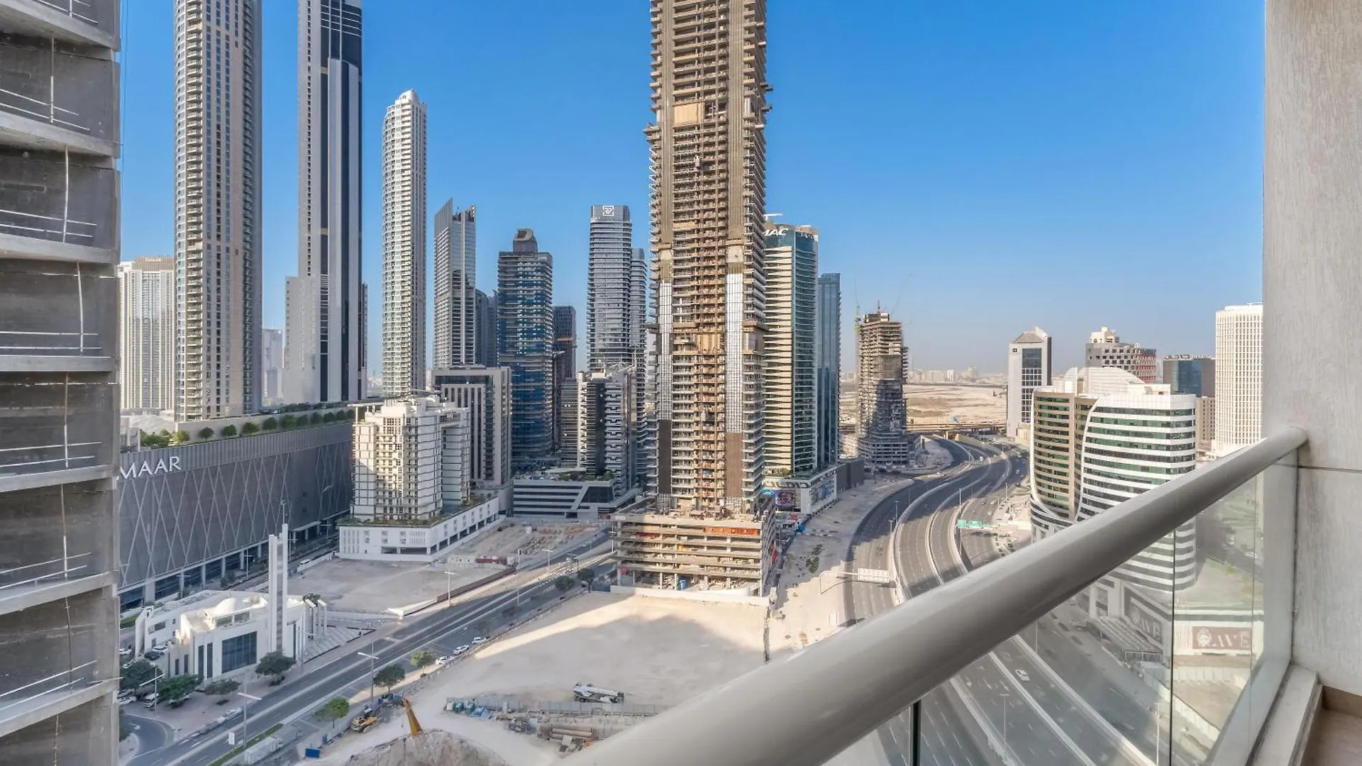 Burj Al Nujoom Downtown, Dubai Mall & Burj Khalifa الإمارات العربية المتحدة